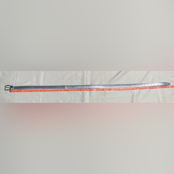 Unisex Adjustable Silver Textured Belt - Picture 5 of 5